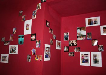 foto cortesia de la sala de blas para begoña muñoz y klauss van damme official website all rights reserved